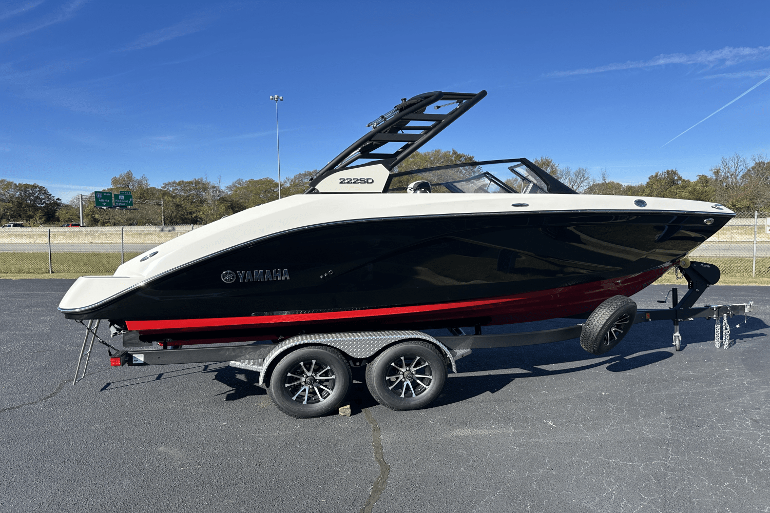 Slide: The Image of Yamaha 222SE 2025 - 3