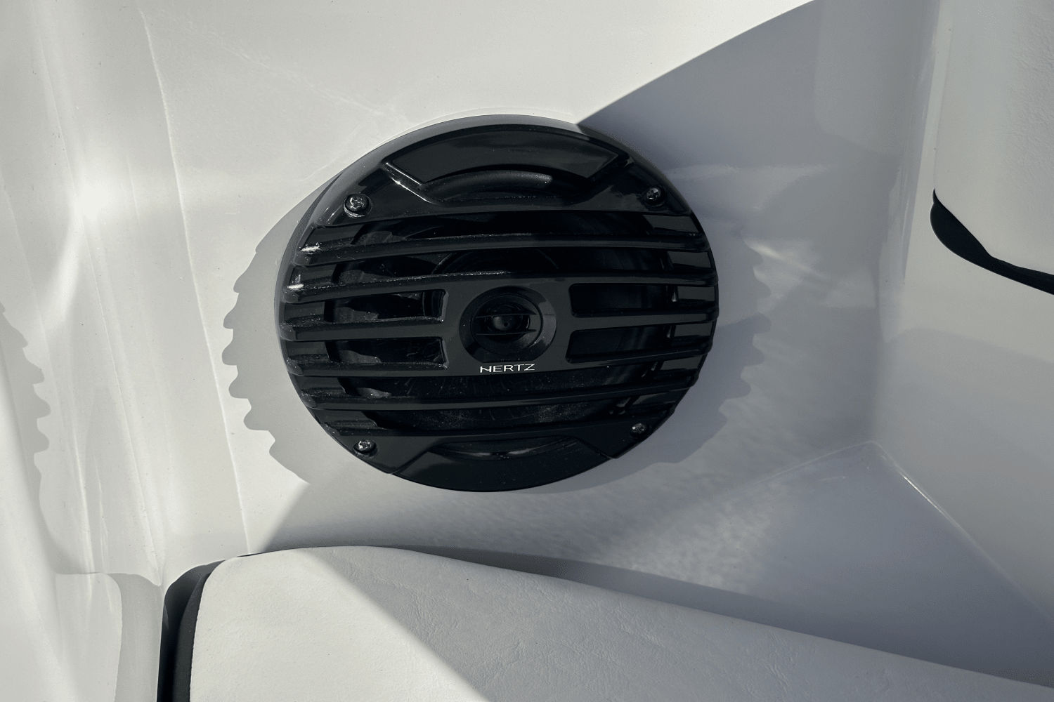 Slide: The Image of Yamaha 222SE 2025 - 8