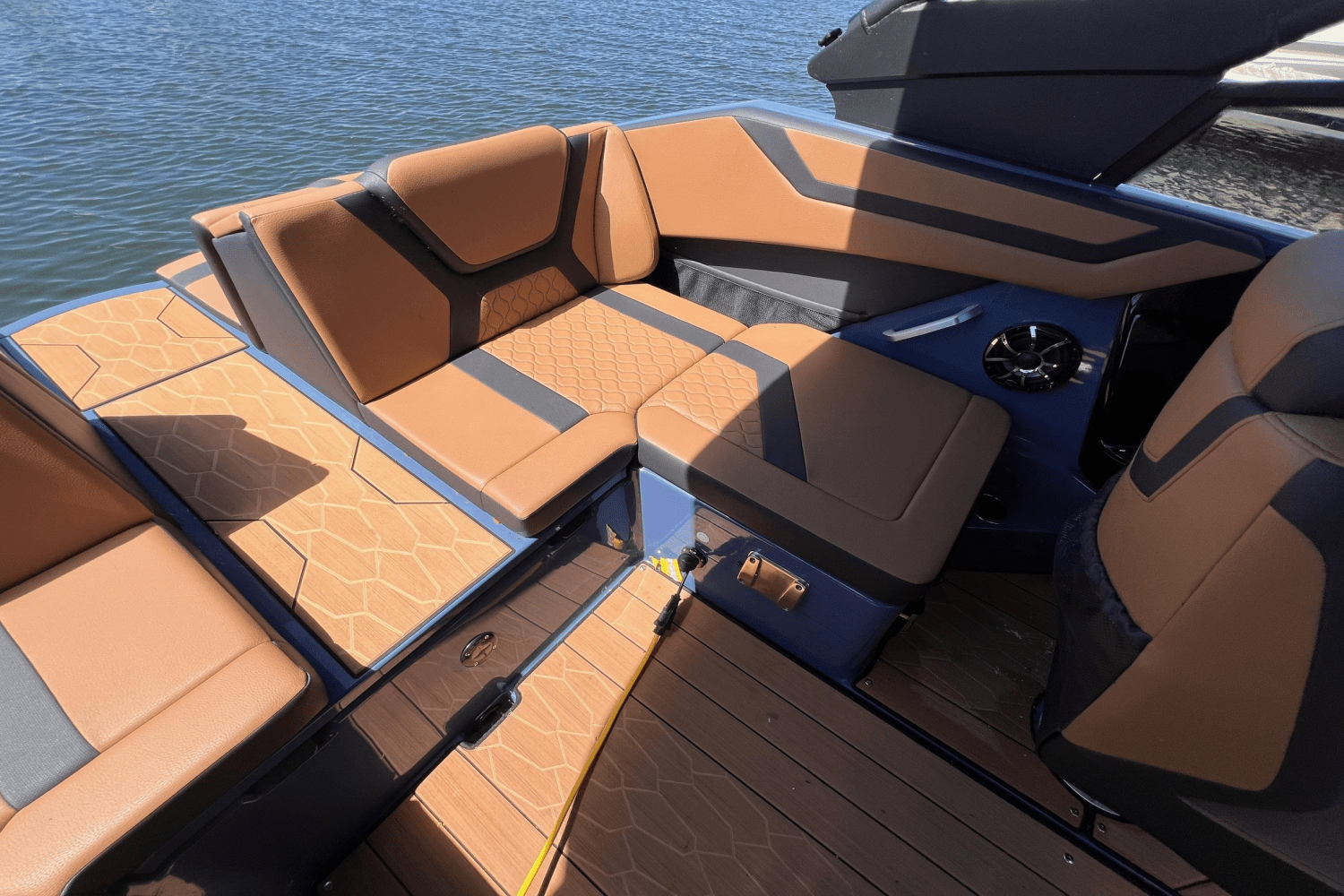 Slide: The Image of Yamaha 222 XE 2024 - 19