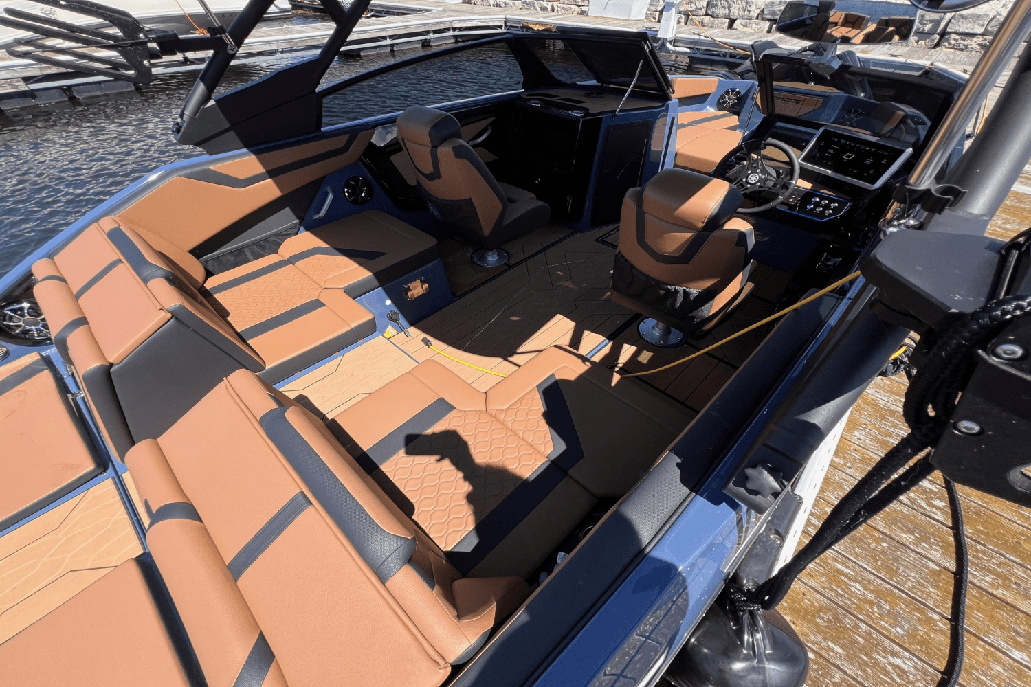 Slide: The Image of Yamaha 222 XE 2024 - 25