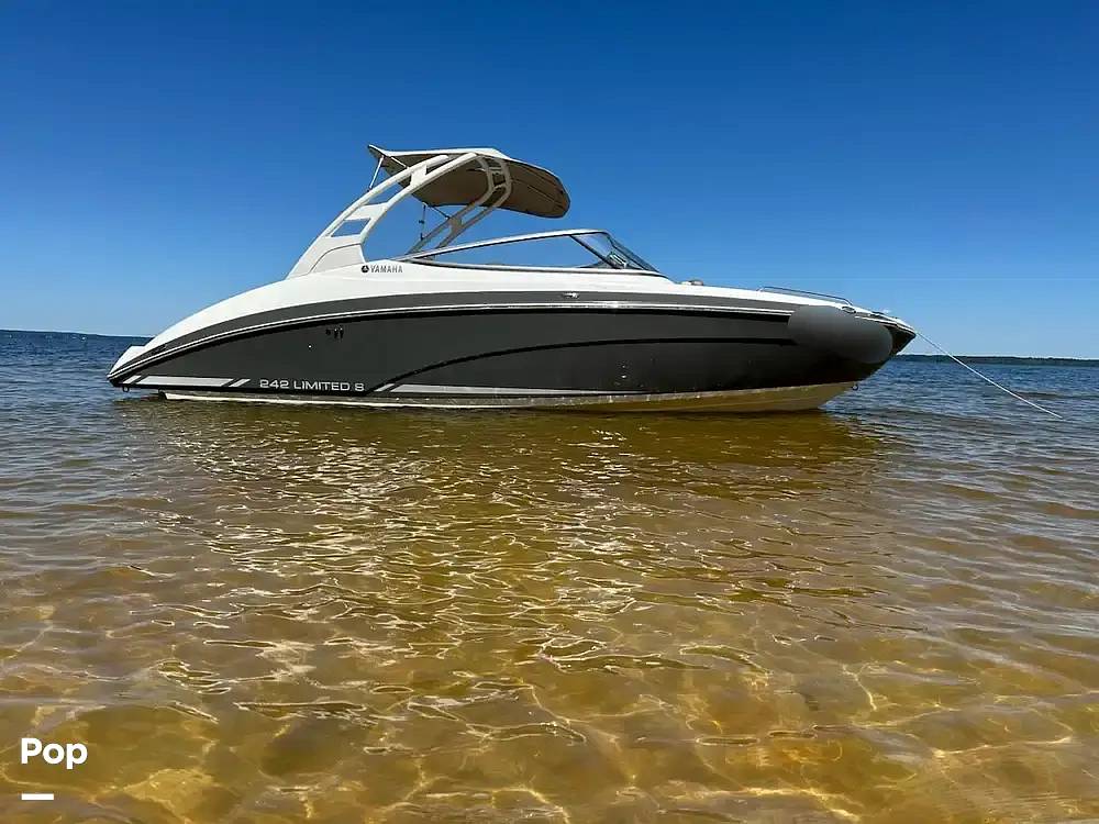 Slide: The Image of Yamaha 242 Limited 2015 - 15515723