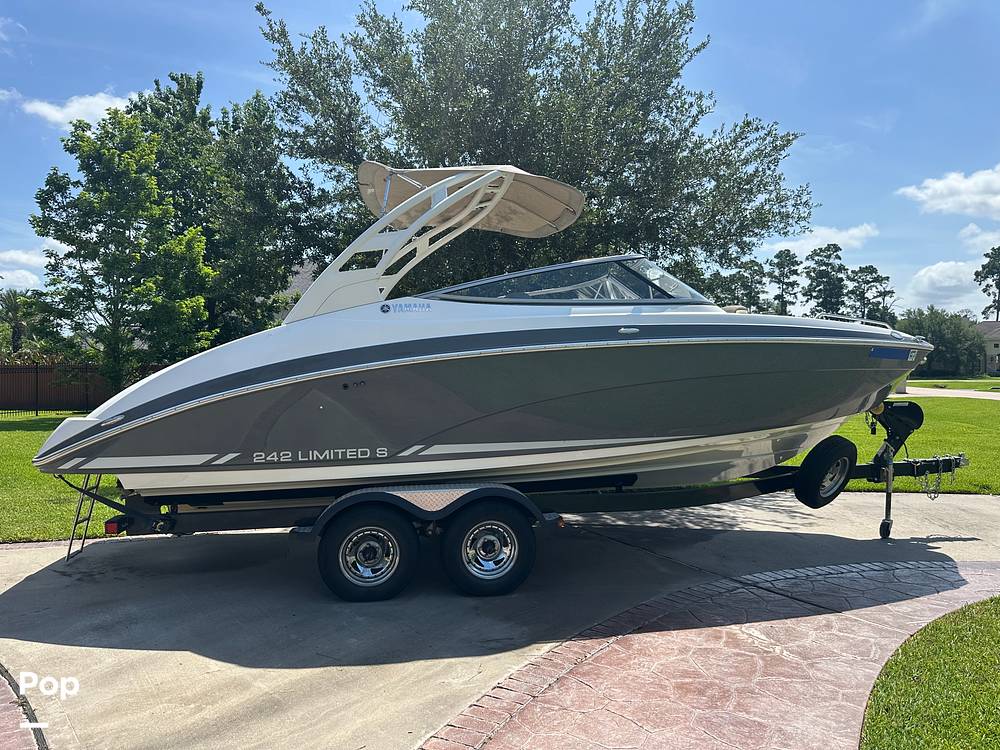 Slide: The Image of Yamaha 242 Limited 2015 - 15566649