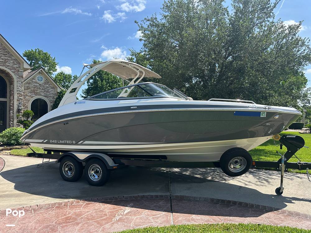 Slide: The Image of Yamaha 242 Limited 2015 - 15566650