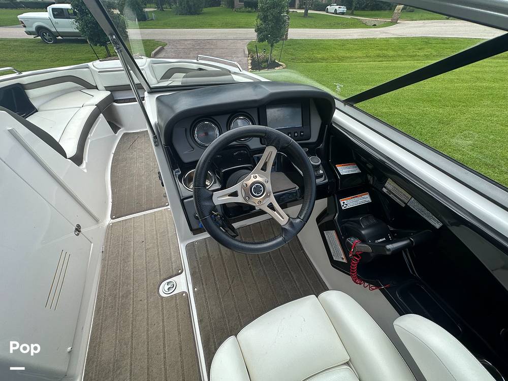 Slide: The Image of Yamaha 242 Limited 2015 - 15566721