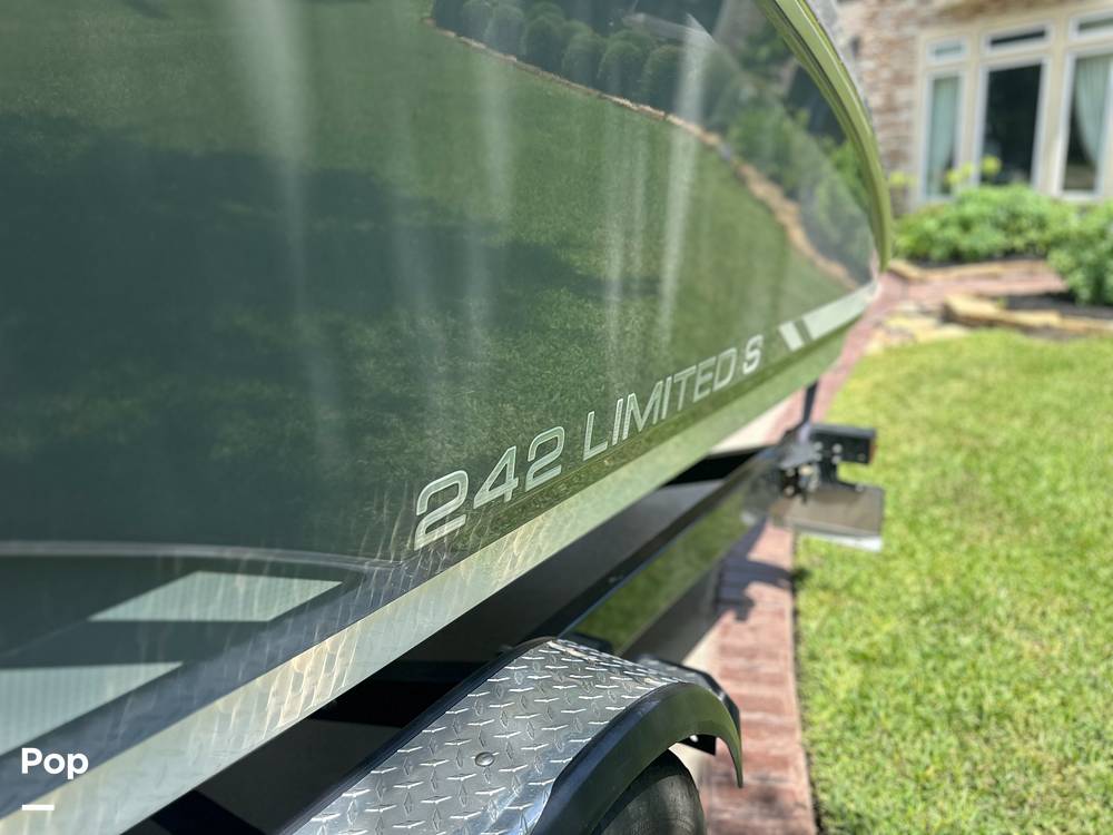 Slide: The Image of Yamaha 242 Limited 2015 - 15566755