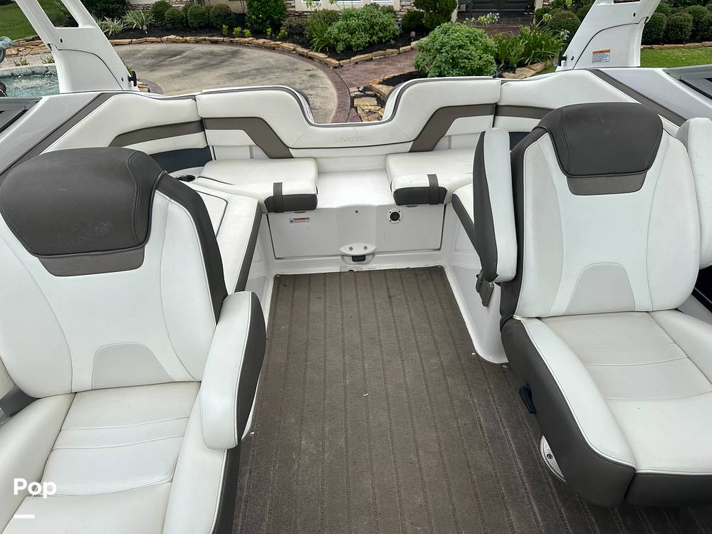 Slide: The Image of Yamaha 242 Limited 2015 - 15566770