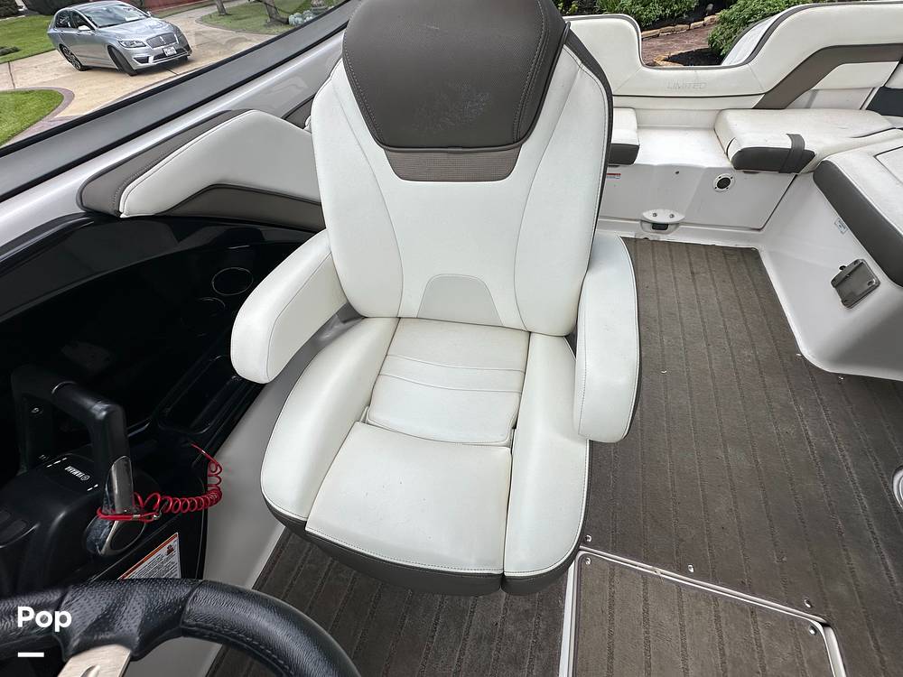 Slide: The Image of Yamaha 242 Limited 2015 - 15566821