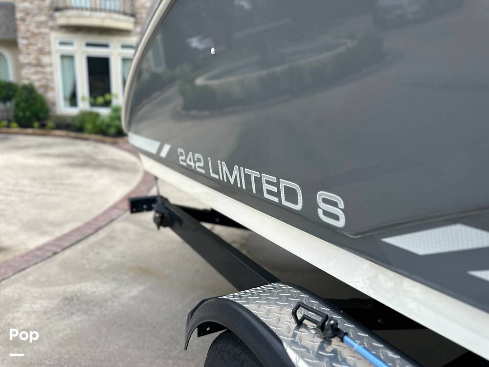 Slide: The Image of Yamaha 242 Limited 2015 - 15566853