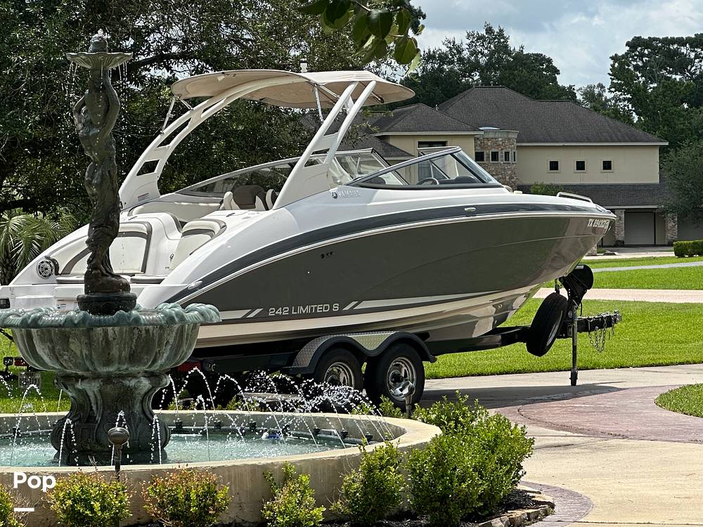 Slide: The Image of Yamaha 242 Limited 2015 - 15566860