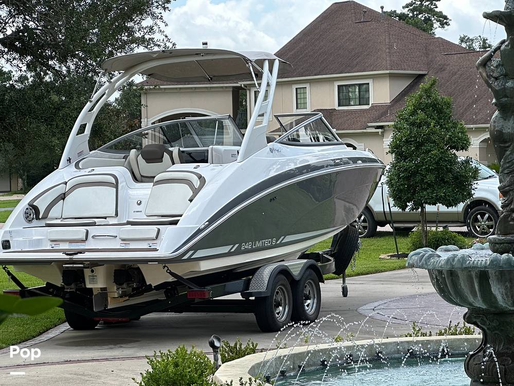 Slide: The Image of Yamaha 242 Limited 2015 - 15566862