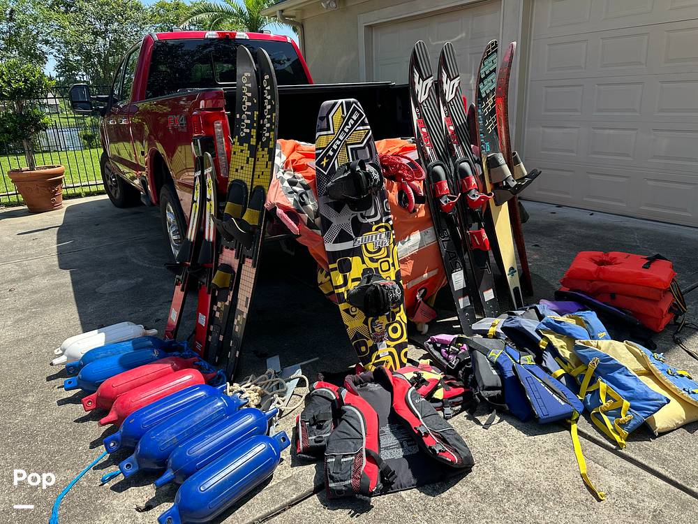 Slide: The Image of Yamaha 242 Limited 2015 - 15567450