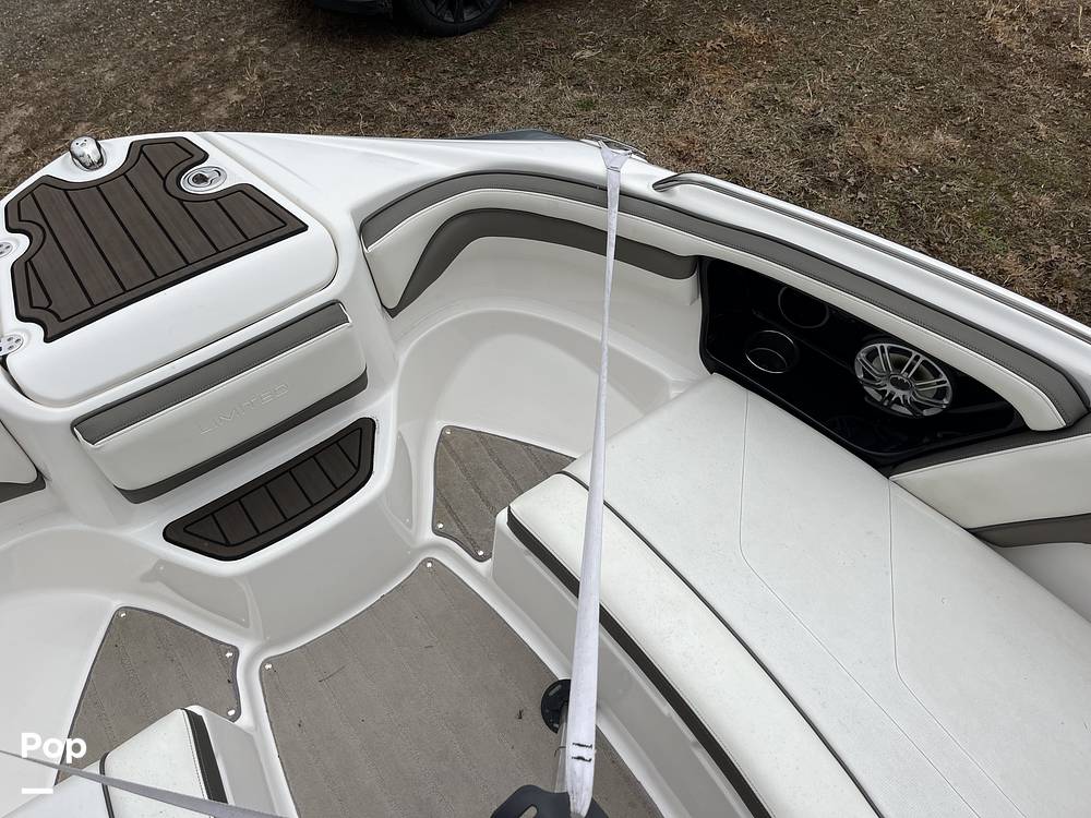 Slide: The Image of Yamaha 242 Limited 2016 - 15183313