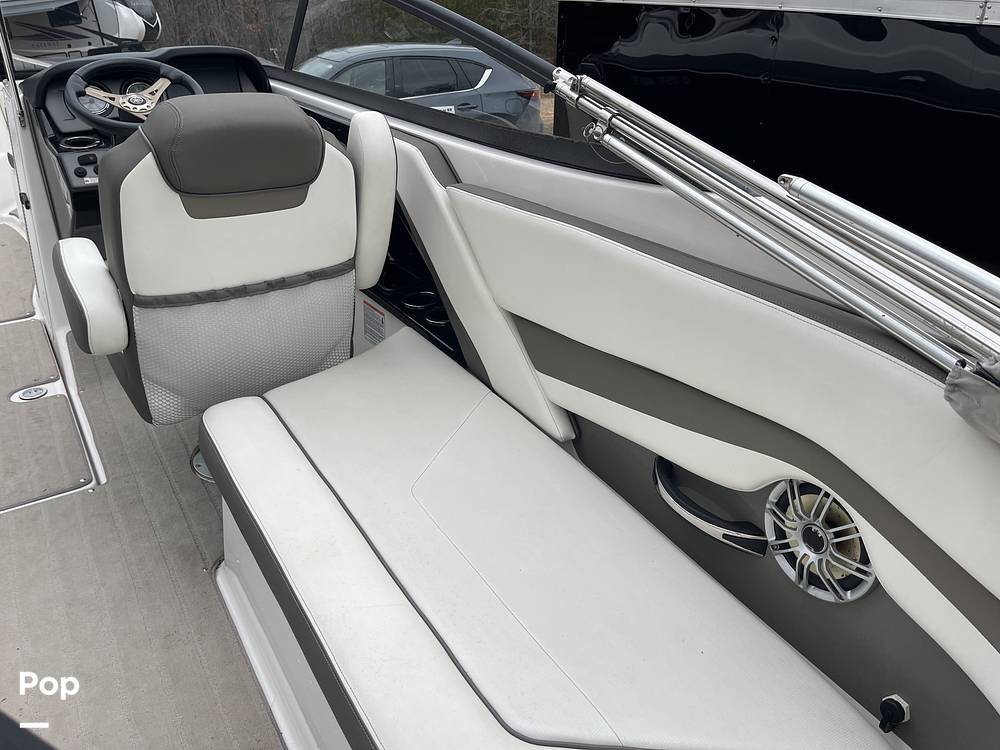 Slide: The Image of Yamaha 242 Limited 2016 - 15183410