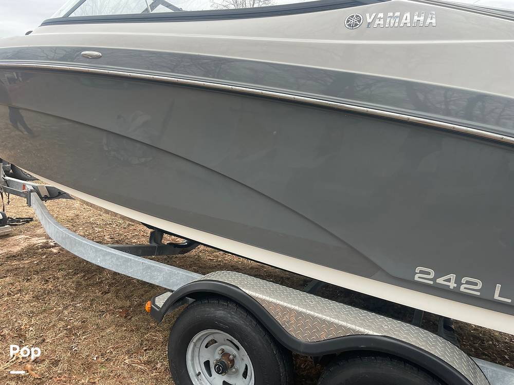 Slide: The Image of Yamaha 242 Limited 2016 - 15180657