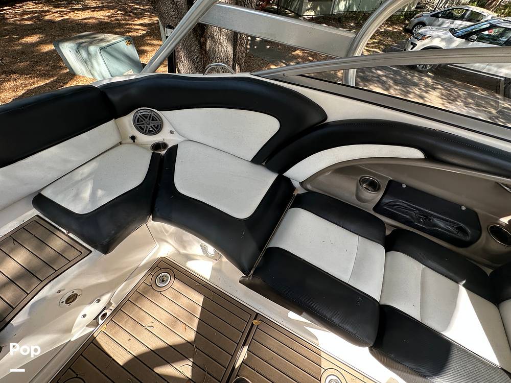 Slide: The Image of Yamaha 242 Limited S 2010 - 15417002