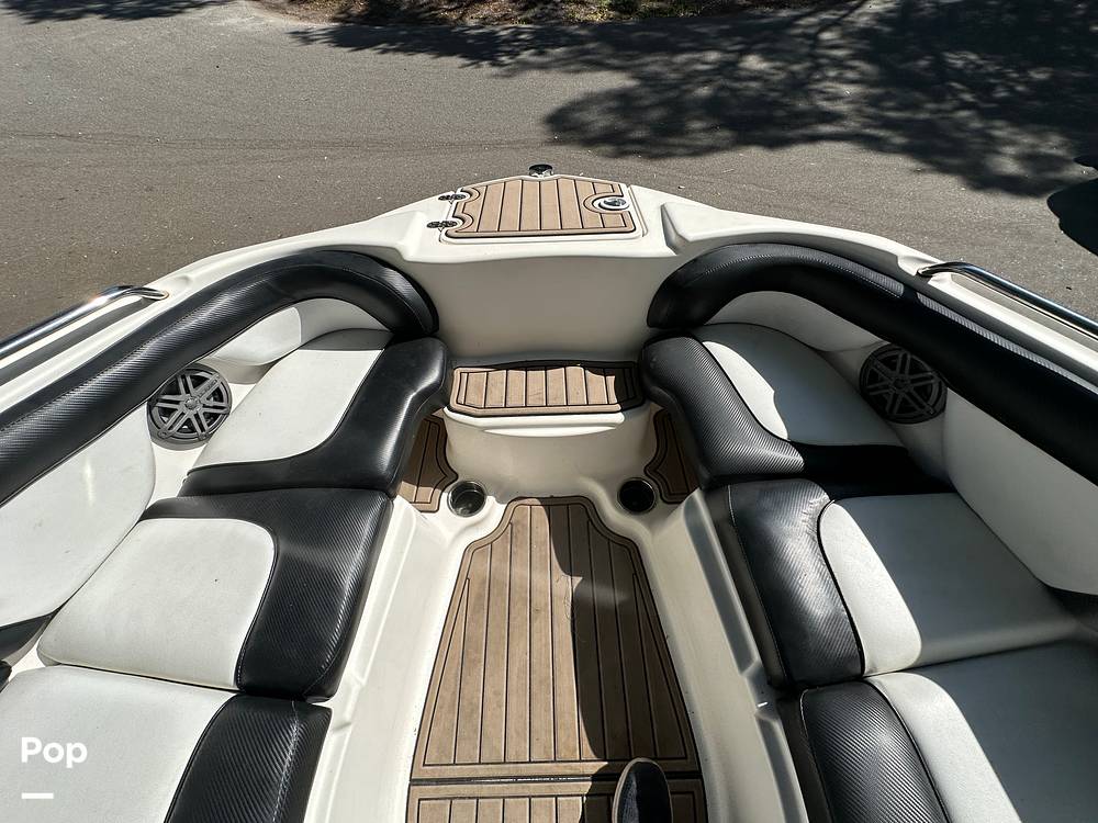 Slide: The Image of Yamaha 242 Limited S 2010 - 15417058