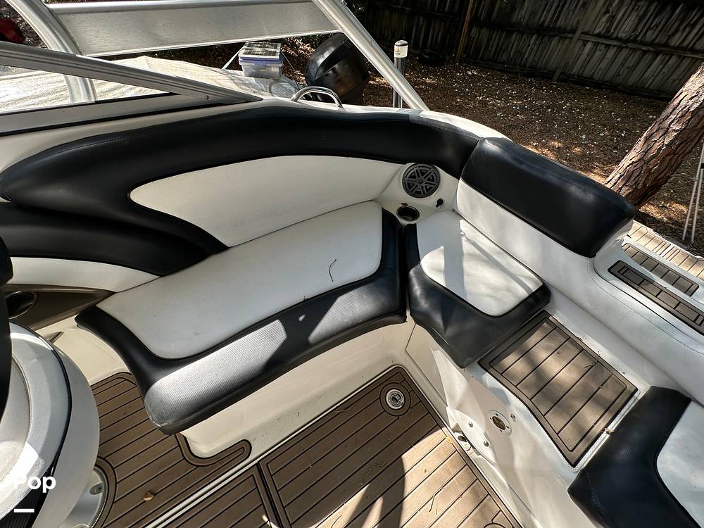 Slide: The Image of Yamaha 242 Limited S 2010 - 15417000