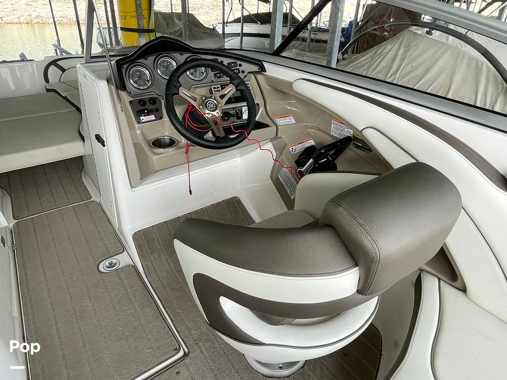 Slide: The Image of Cockpit Controls / Captain's Chair - 12206121