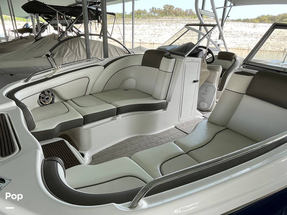 Slide: The Image of Bow Seating - 12206105