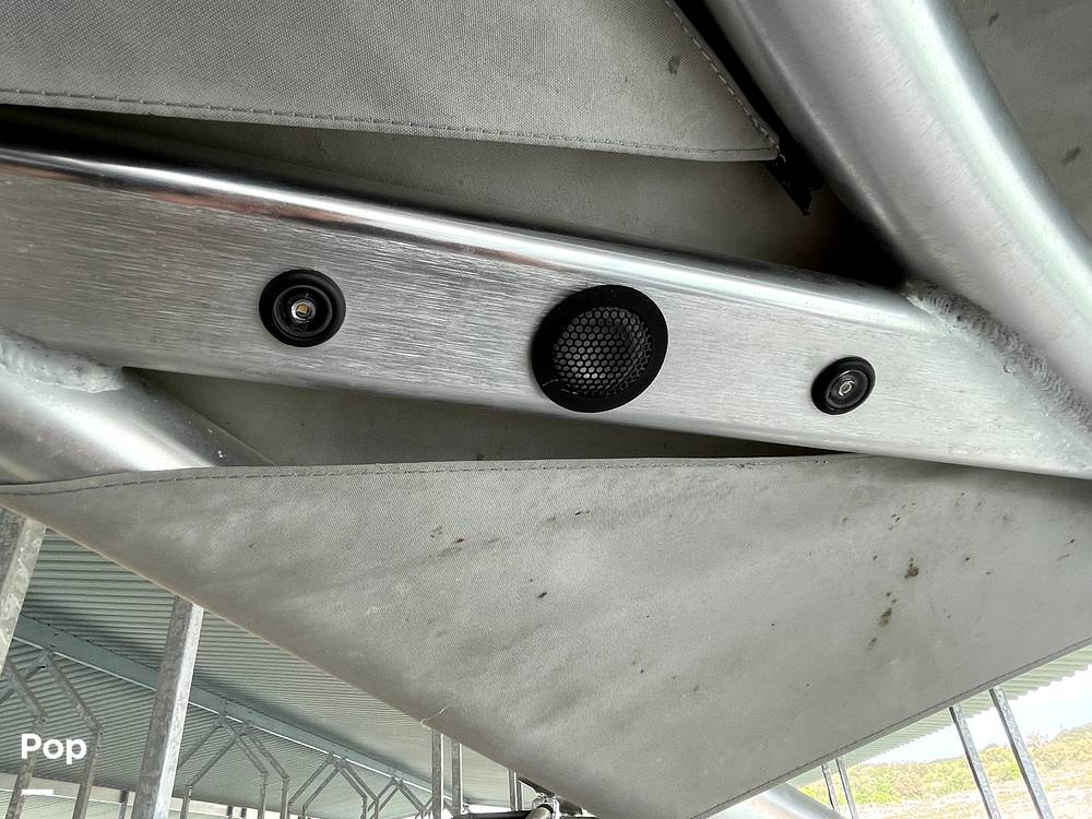 Slide: The Image of Tower Lights And Stereo Tweeter - 12207279