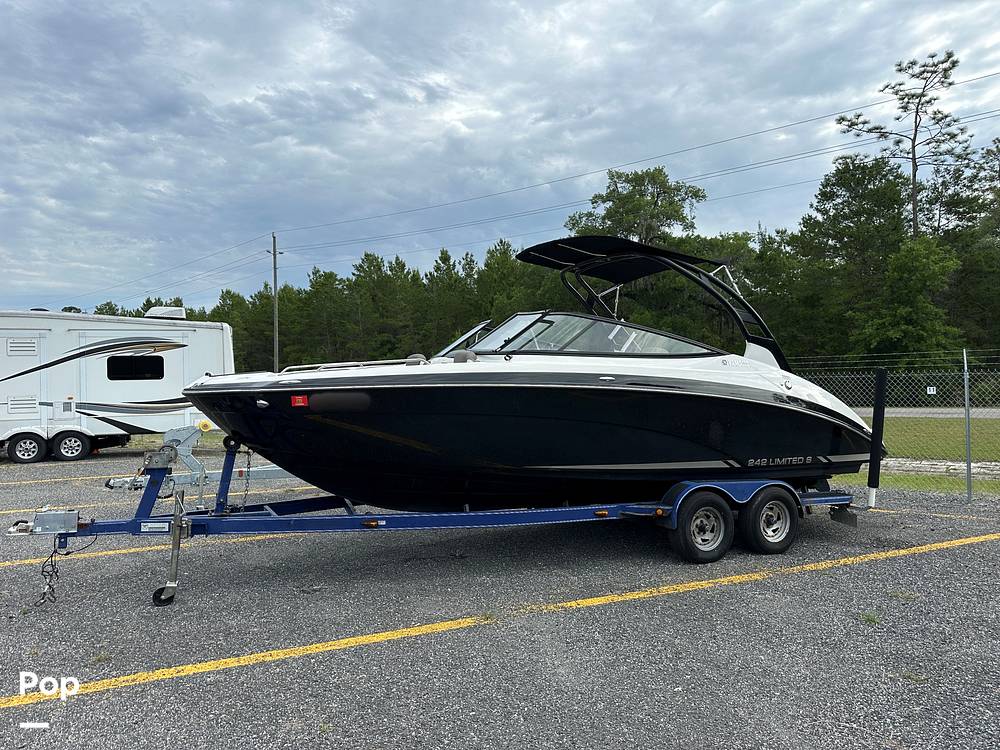 Slide: The Image of 2015 Yamaha 242 Limited S - 14157048