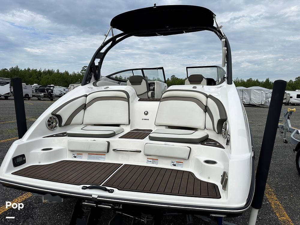 Slide: The Image of 2015 Yamaha 242 Limited S - 14157060