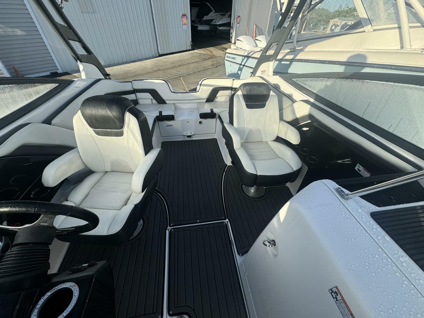 Slide: The Image of Yamaha 242 Limited S 2016 - 4627996