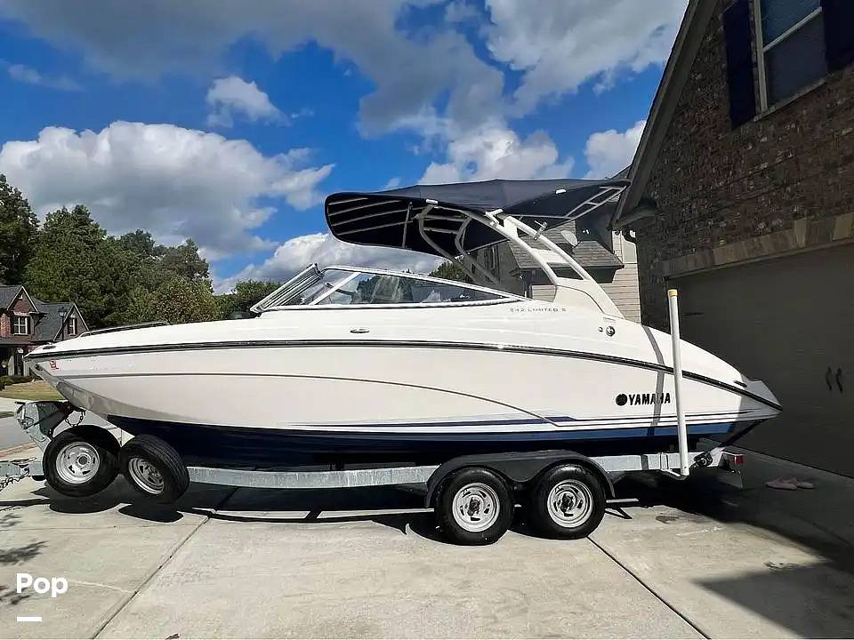 Slide: The Image of Yamaha 242 Limited SE 2019 - 14065382