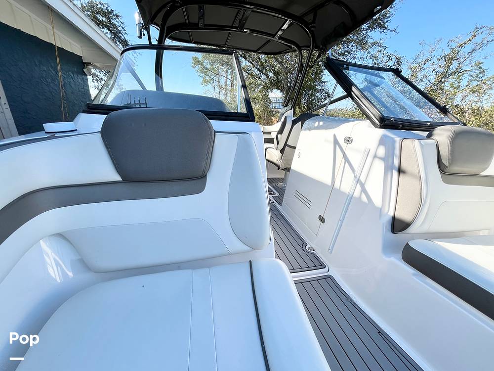 Slide: The Image of Bow Seating - 15034032