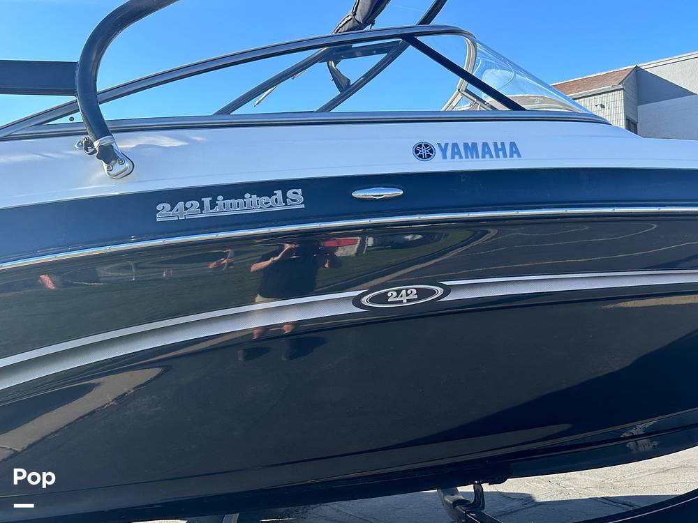 Slide: The Image of Yamaha 242S 2013 - 13444340