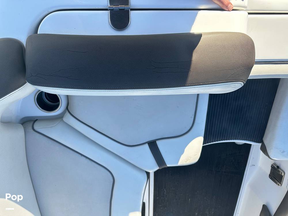 Slide: The Image of Yamaha 242S 2013 - 13444349