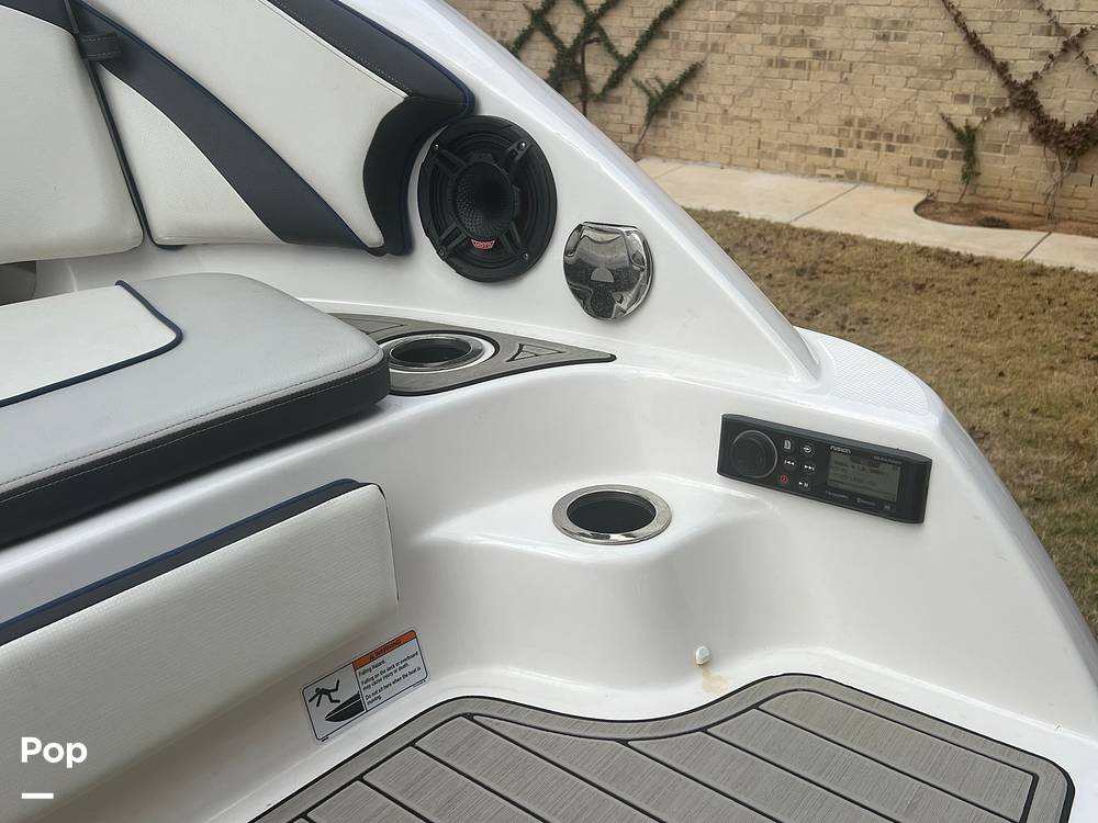 Slide: The Image of Beverage Holders/speakers/stereo - 19