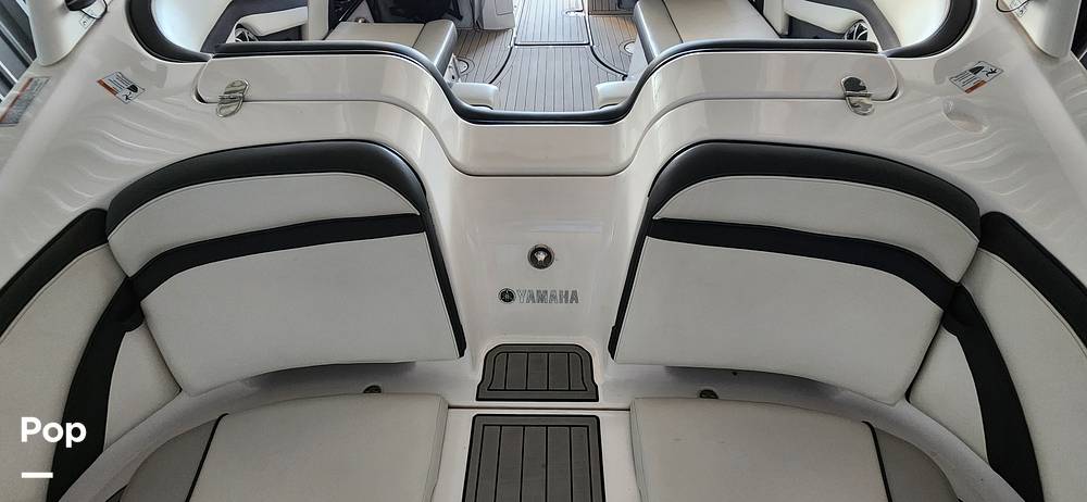 Slide: The Image of Yamaha 242 SE 2020 - 14802341