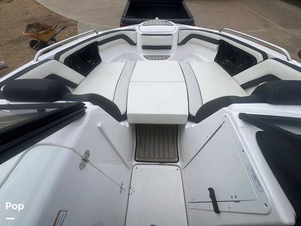 Slide: The Image of Yamaha 242SE 2020 - 23