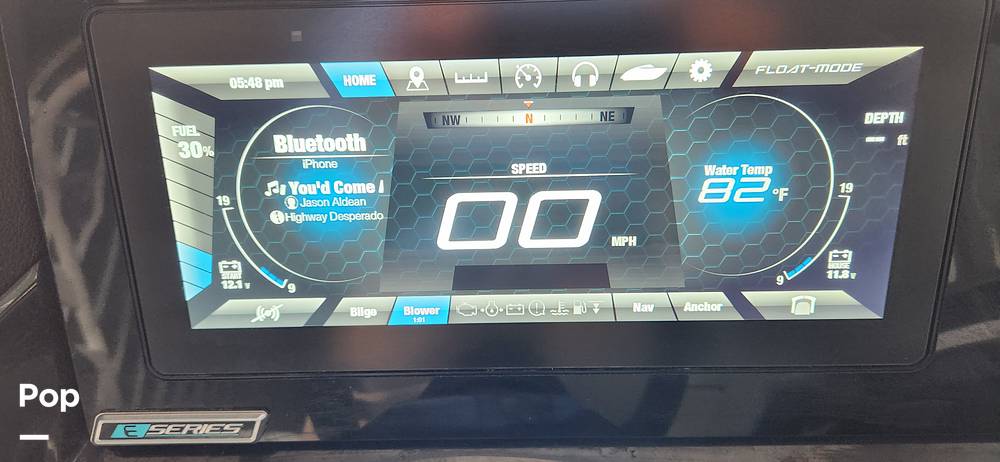 Slide: The Image of Yamaha 242 SE 2020 - 14802281