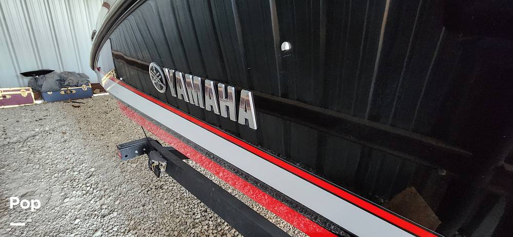 Slide: The Image of Yamaha 242 SE 2020 - 14802305