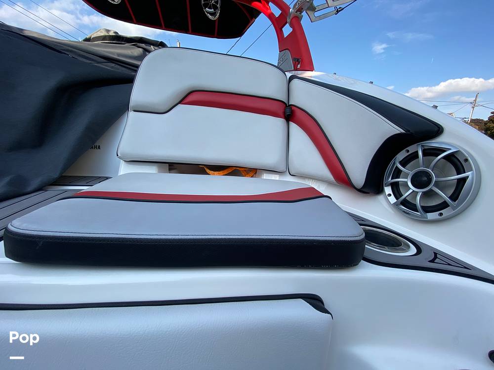 Slide: The Image of Yamaha 242X 2018 - 14853344