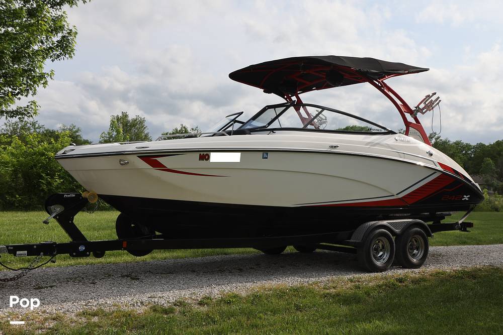 Slide: The Image of Yamaha 242X 2018 - 15474451