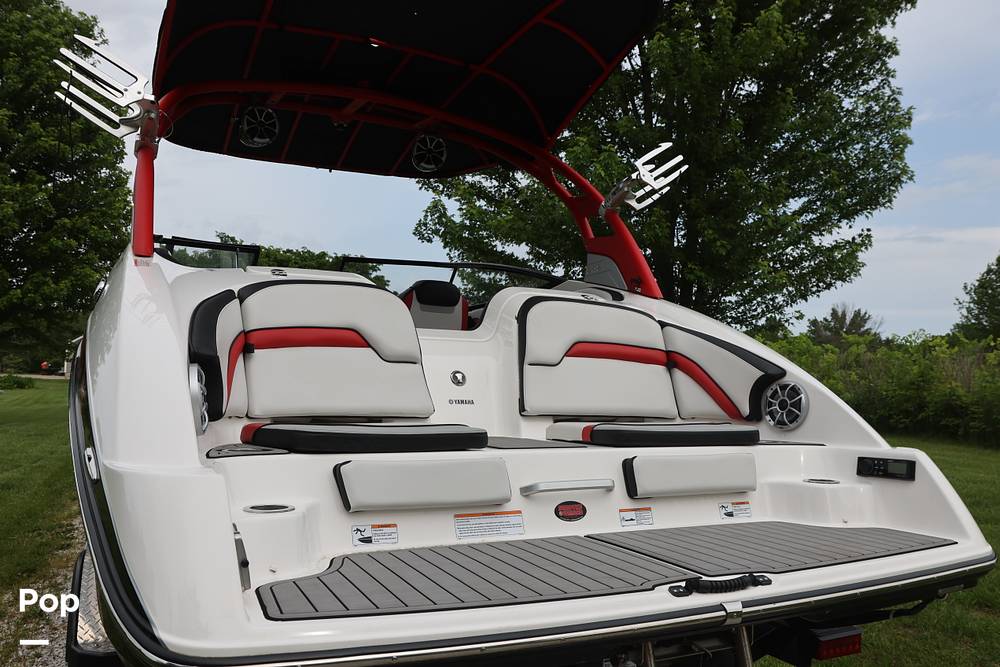 Slide: The Image of Yamaha 242X 2018 - 15474456