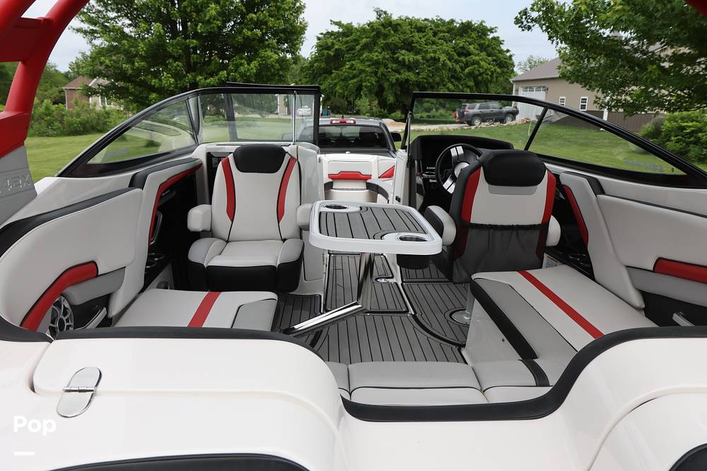 Slide: The Image of Yamaha 242X 2018 - 15474459