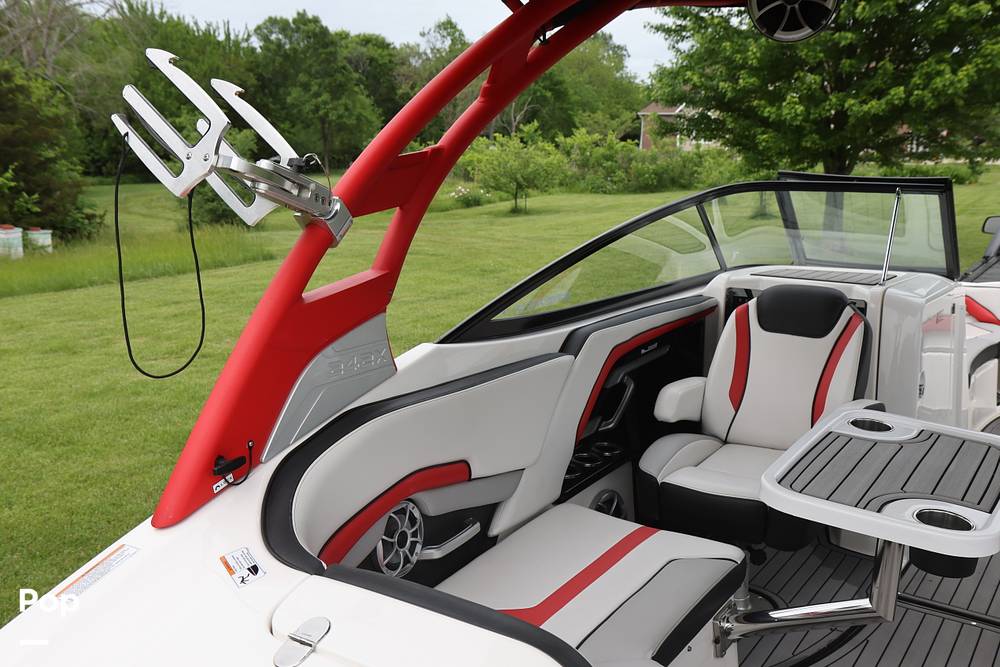 Slide: The Image of Yamaha 242X 2018 - 15474460