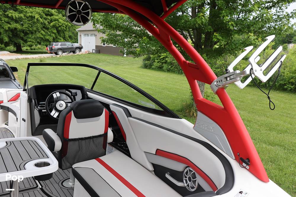 Slide: The Image of Yamaha 242X 2018 - 15474461