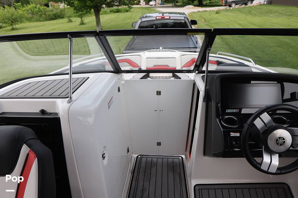 Slide: The Image of Yamaha 242X 2018 - 15474471