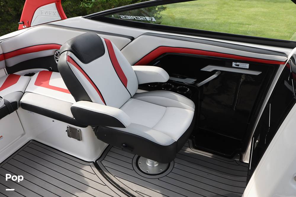 Slide: The Image of Yamaha 242X 2018 - 15474513