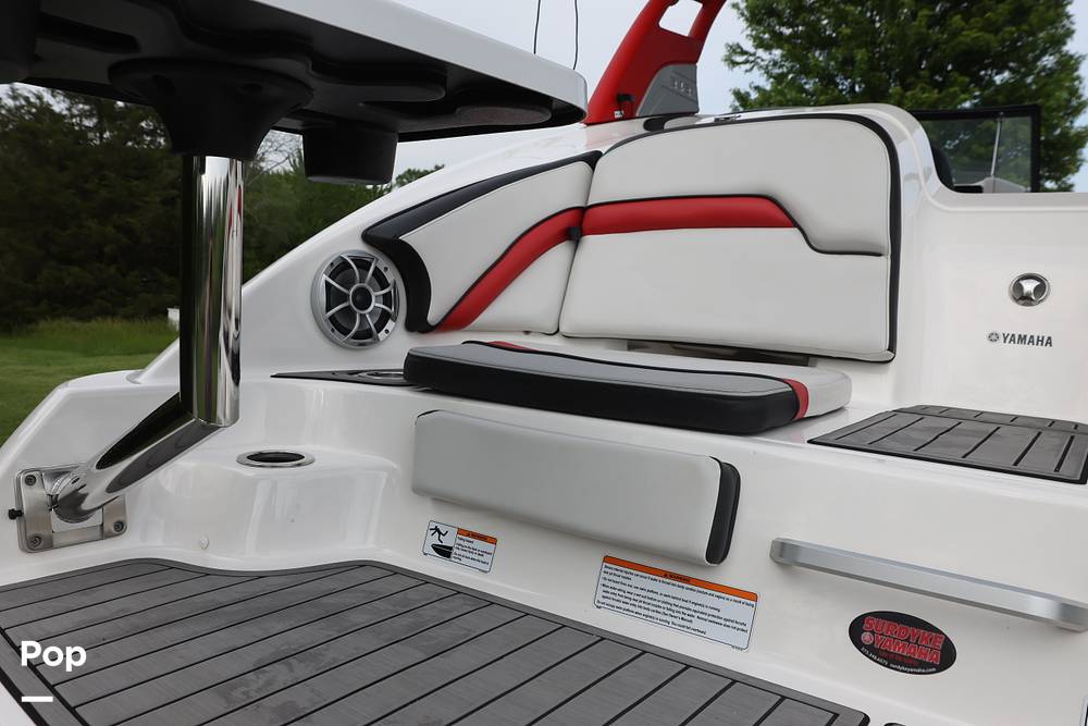 Slide: The Image of Yamaha 242X 2018 - 15474531