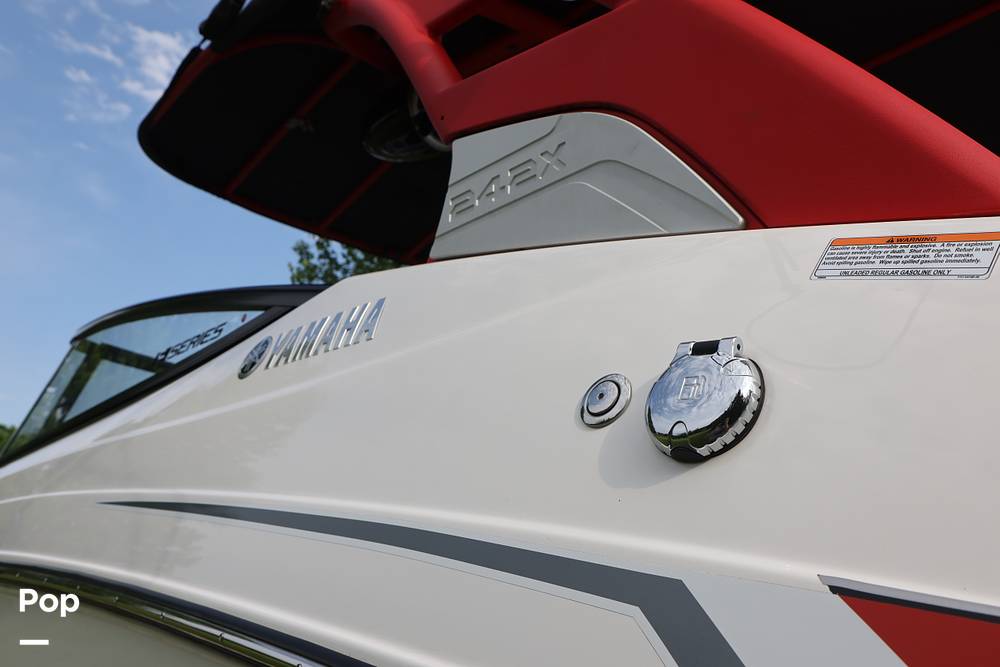 Slide: The Image of Yamaha 242X 2018 - 15474555