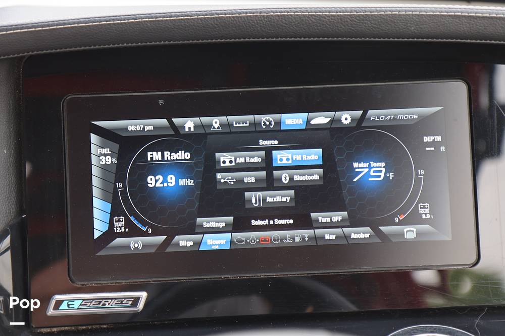 Slide: The Image of Yamaha 242X 2018 - 15474564