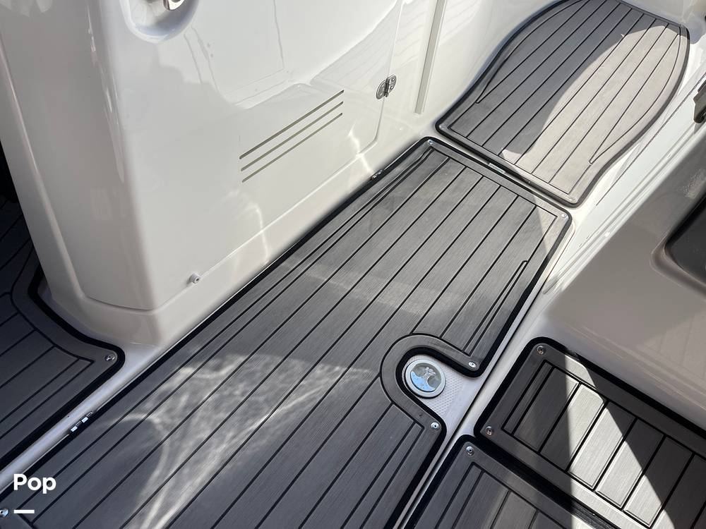 Slide: The Image of Non-skid Deck - 13980435