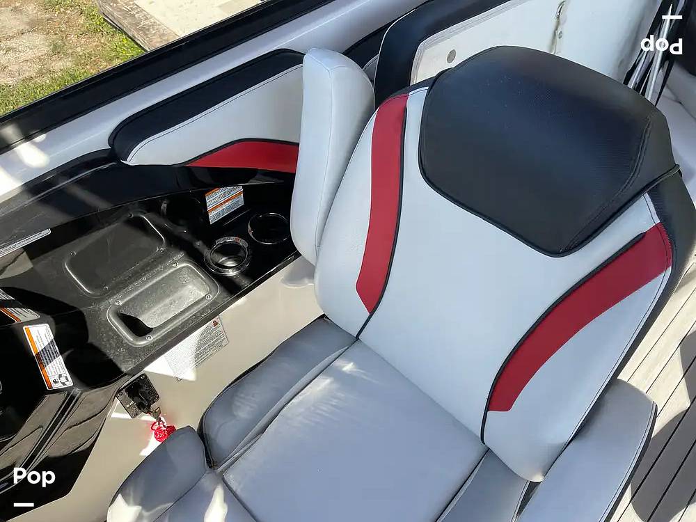 Slide: The Image of Captains Seat - 13985697