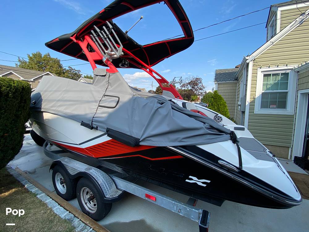 Slide: The Image of Yamaha 242X 2018 - 14853339
